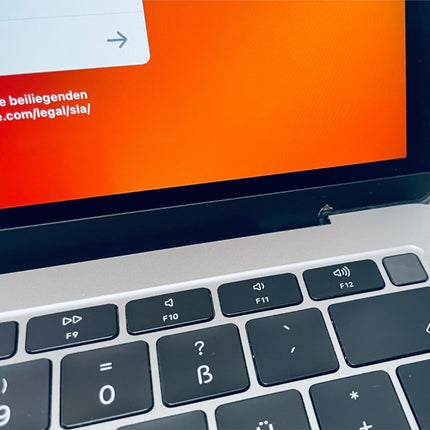 Apple MacBook Air 13 Zoll 2018 1,6GHz i5 8GB RAM 128GB SSD A1932 – Zustand C