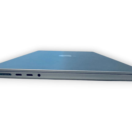 Apple MacBook Pro 14 Zoll 2023 M3 8GB 500GB A2918 Space Grey – Zustand B