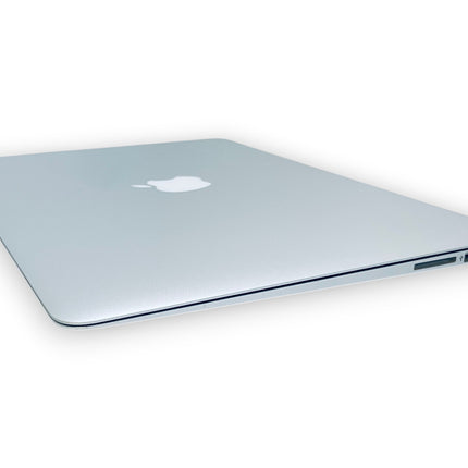 Apple MacBook Air 13 Zoll 2017 1,8GHz i5 8GB RAM 128GB SSD A1466 – Zustand B