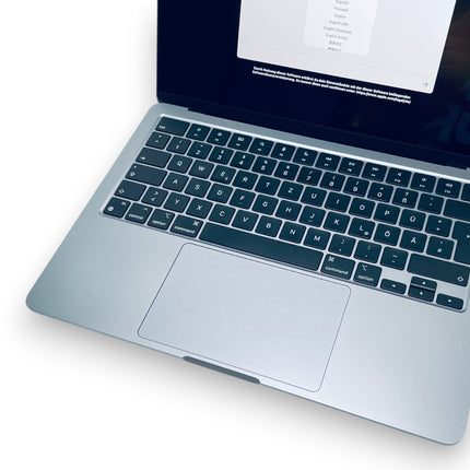 Apple MacBook Air 13 Zoll 2022 M2 8GB 500GB A2681 Space Grey – Zustand C